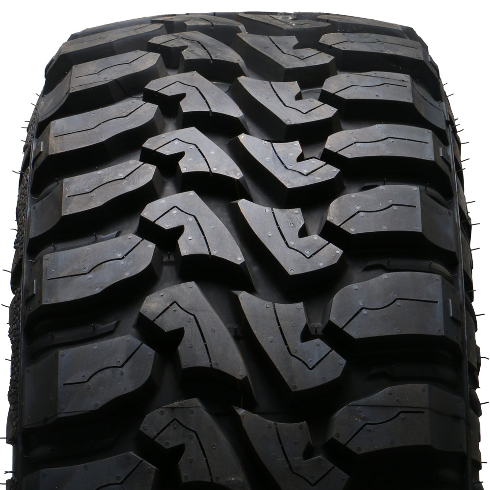 Nexen Roadian MTX RM7